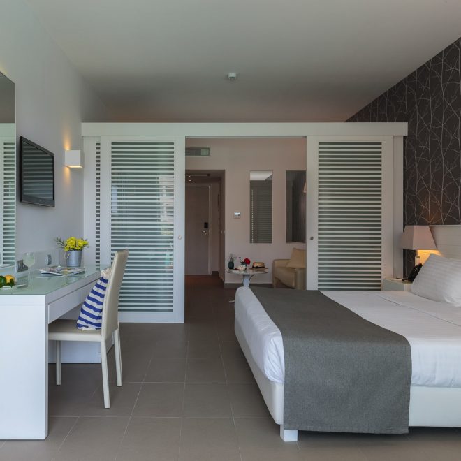 h-hotels-collection-princess-andriana-family-room-with-balcony-1