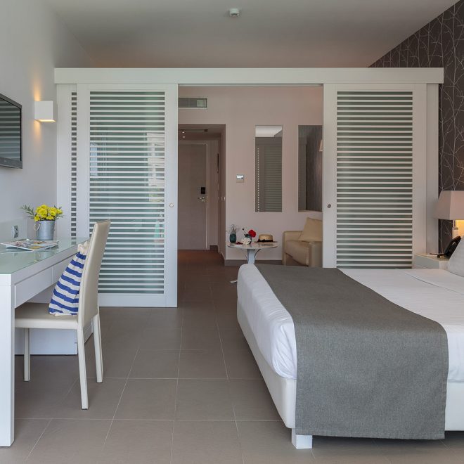 h-hotels-collection-princess-andriana-family-room-with-sharing-pool-slider